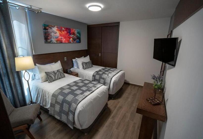 غرفة قياسية, Corral Grande