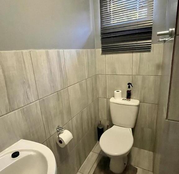 غرفة قياسية سرير كينج, Kudu Cottages