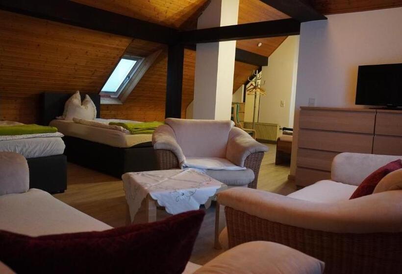 4인용 스탠다드 룸, Gasthaus Schöne Aussicht