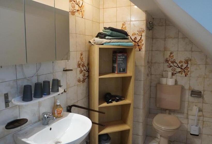 4인용 스탠다드 룸, Gasthaus Schöne Aussicht