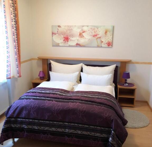 スタンダードルーム, Haus Camelia