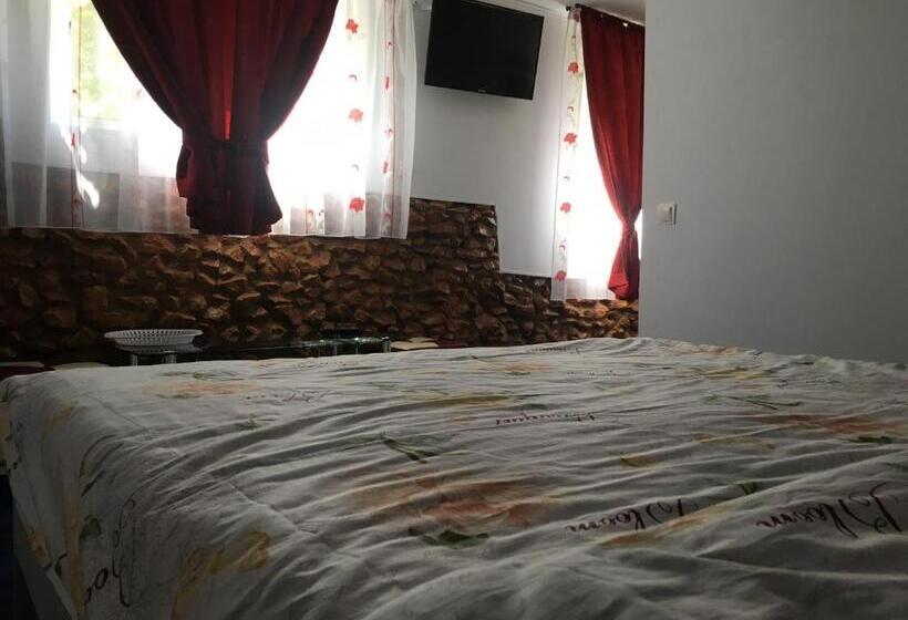 Quarto Familiar, Sunset Expanse