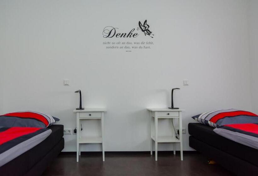 Номер Стандарт, Zimmervermietung Dietzenbach