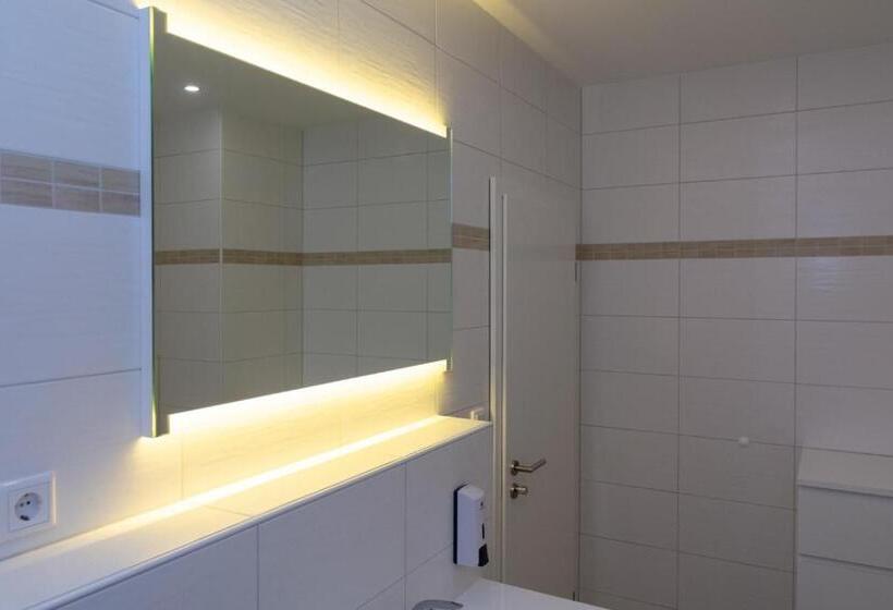 Номер Стандарт, Zimmervermietung Dietzenbach