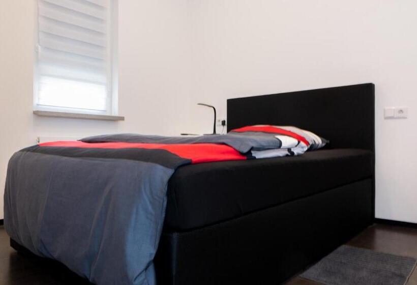 Номер Economy Индивидуальный, Zimmervermietung Dietzenbach