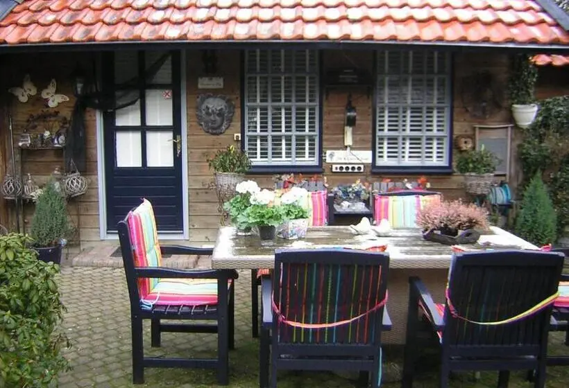 ガーデンビュースタンダードルーム, Prive Tuinhuis B&b Elly