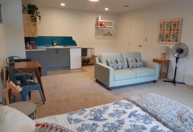 חדר סטנדרט, The End Lounge B&b