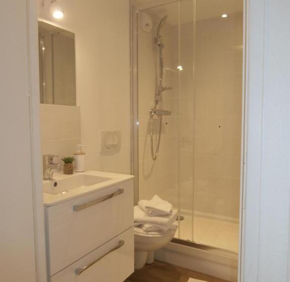 Comfort room with balcony, Au Claire De Lune