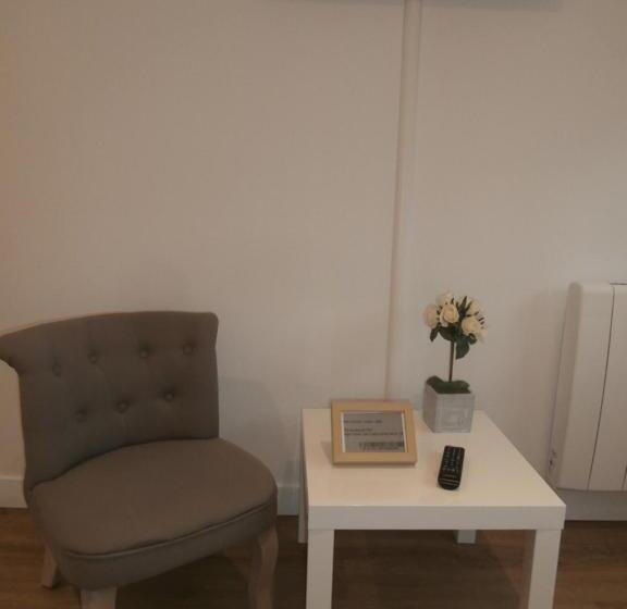 Comfort room with balcony, Au Claire De Lune