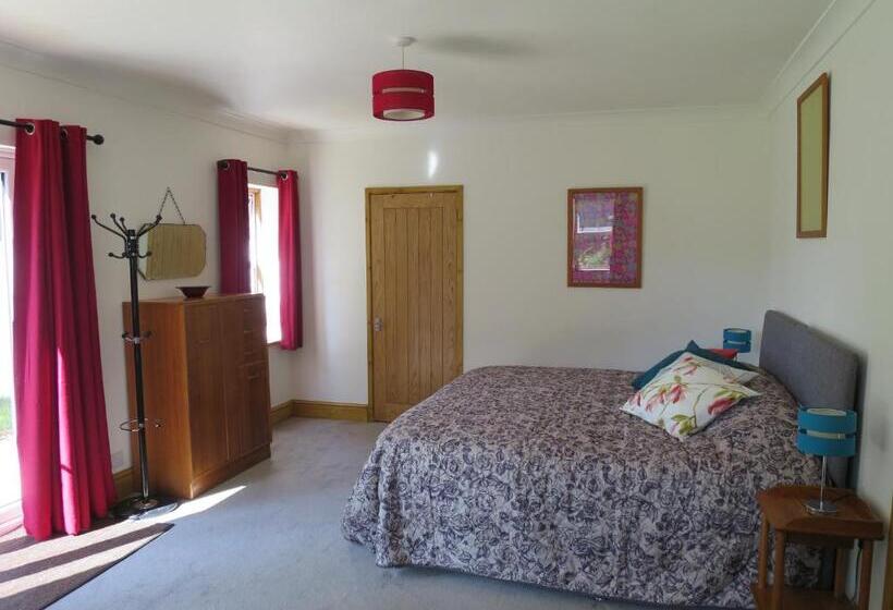 家庭间, Hill View