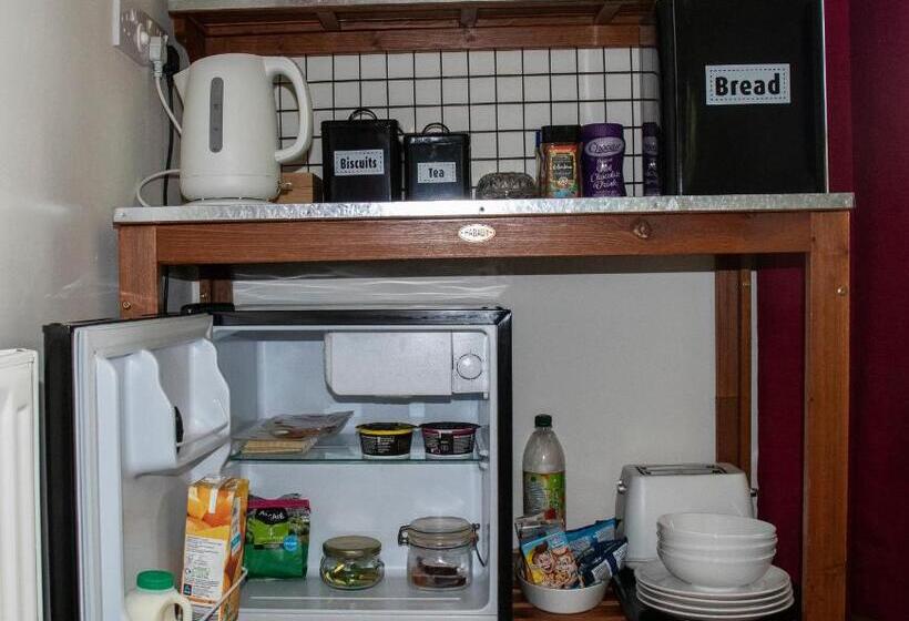 家庭间, Hill View