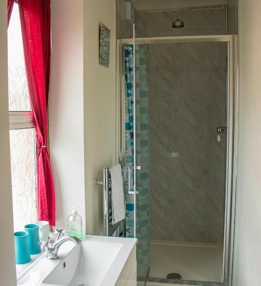 家庭间, Hill View