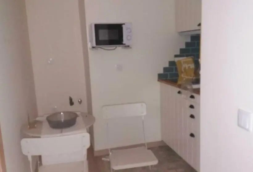 スタンダードスタジオ, Quebra Costas Rooms Torres Vedras