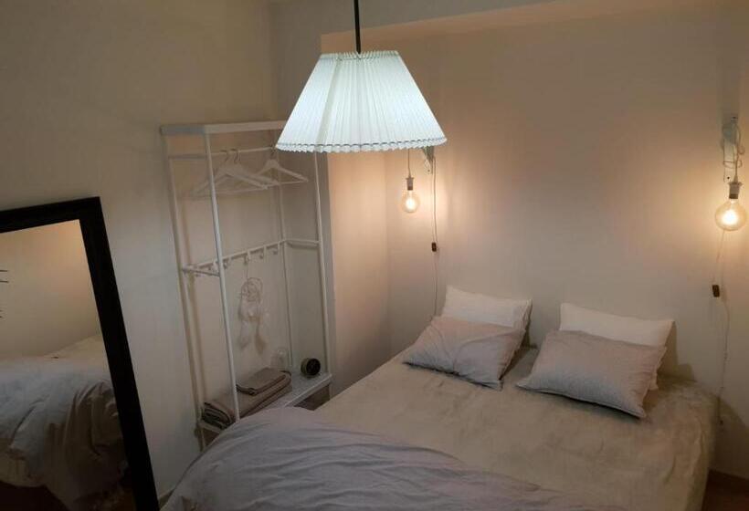 スタンダードスタジオ, Quebra Costas Rooms Torres Vedras