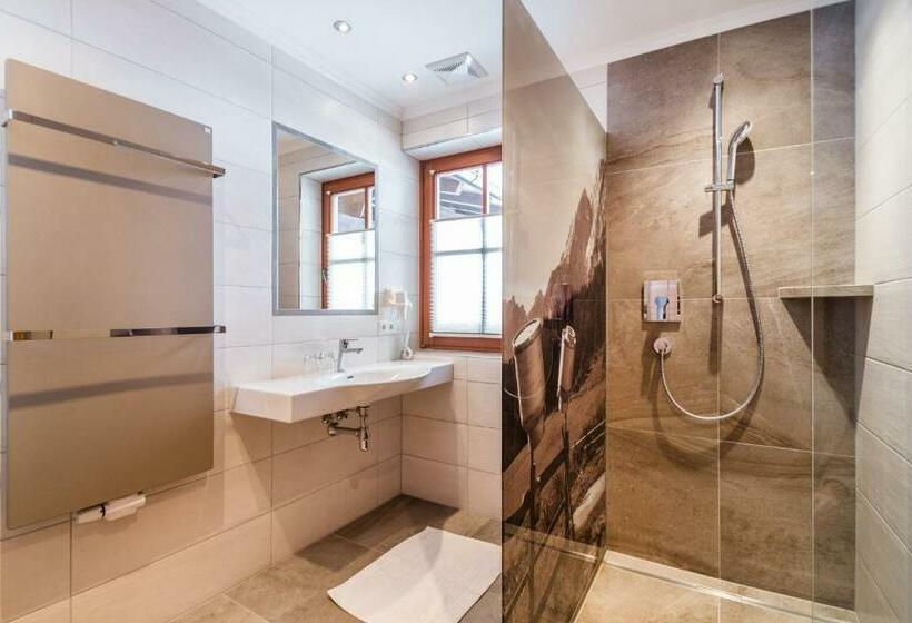 דירת חדר, Scharfetthof