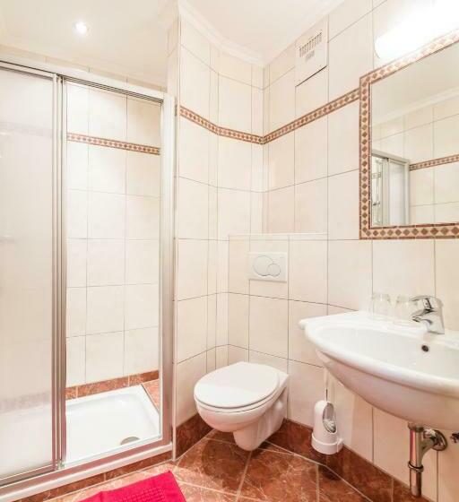 标准工作室, Scharfetthof