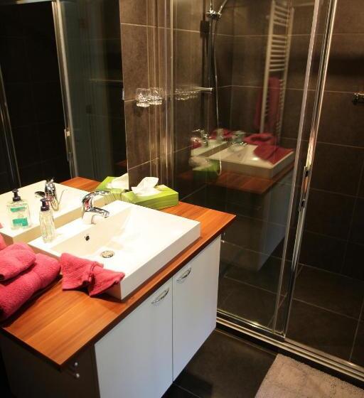 חדר סטנדרט, Les Sansonnets