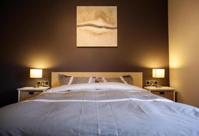 חדר סטנדרט, Les Sansonnets