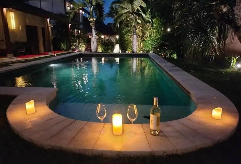 プールビュースタンダードルーム, Villa Pilou Boutique