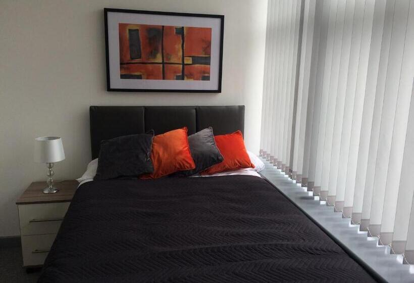 غرفة قياسية فردية, Opal Bank