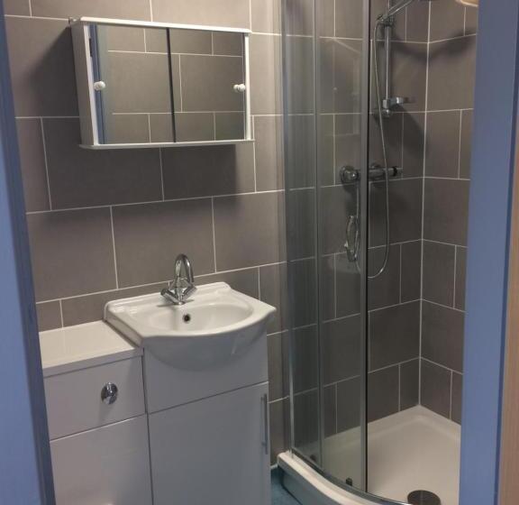 غرفة قياسية فردية, Opal Bank