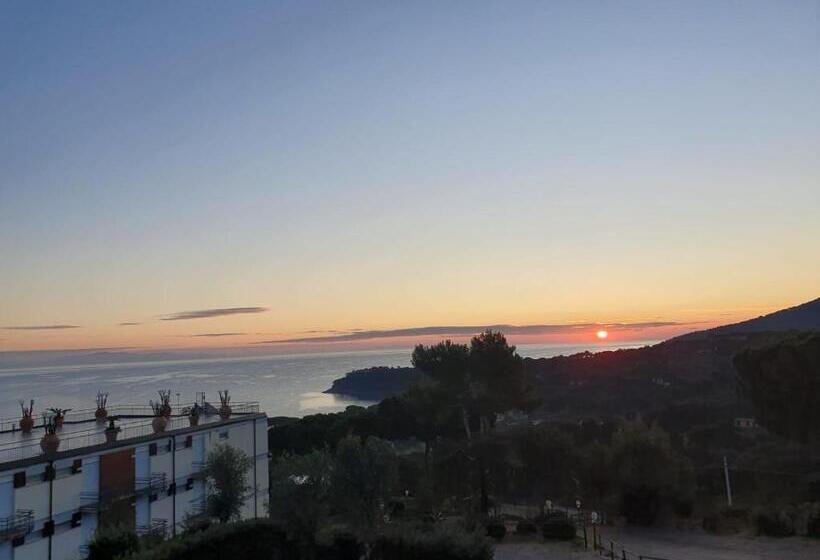 إستوديو قياسى مطل على البحر, Residenza  Verde Blu