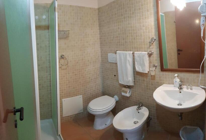 スタンダードスタジオ, Agriturismo Petra Lucana