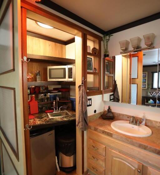 إستوديو قياسى, Kaza Kokos