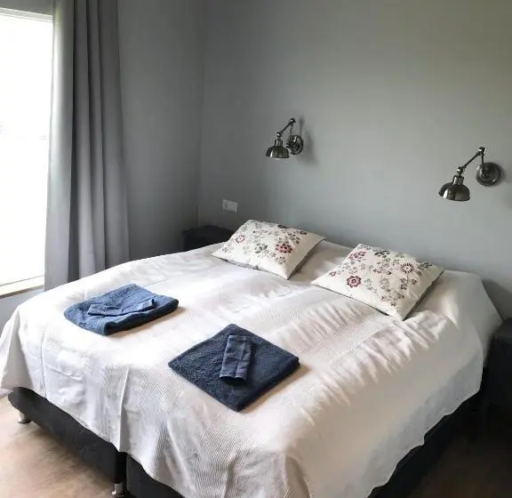 اتاق لوکس, Loa S Nest