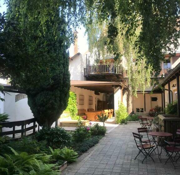 ２ベッドルームアパートメント, Scheinerhaus