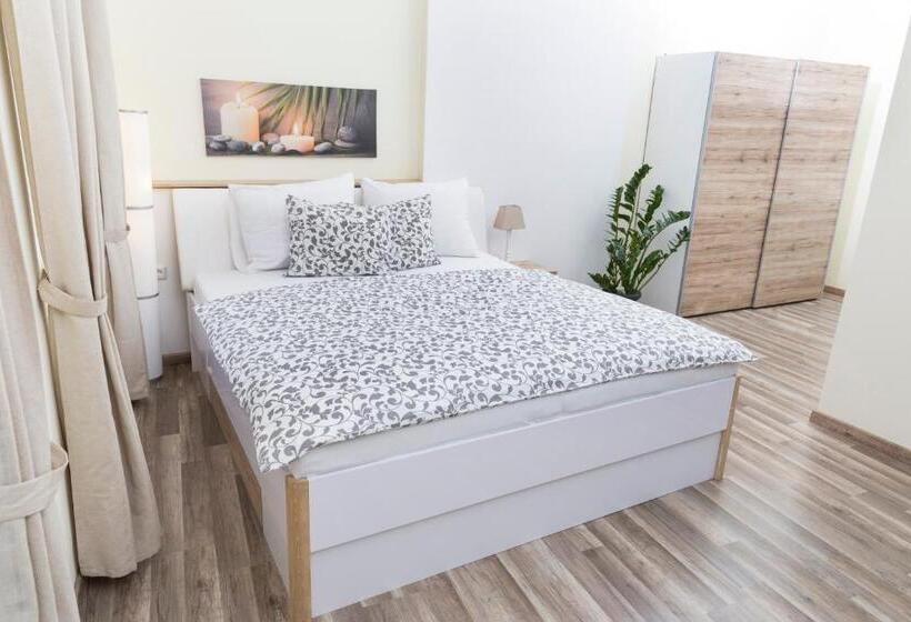 ２ベッドルームアパートメント, Scheinerhaus