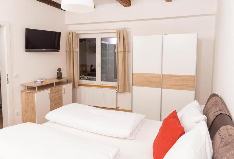 １ベッドルームアパートメント, Scheinerhaus