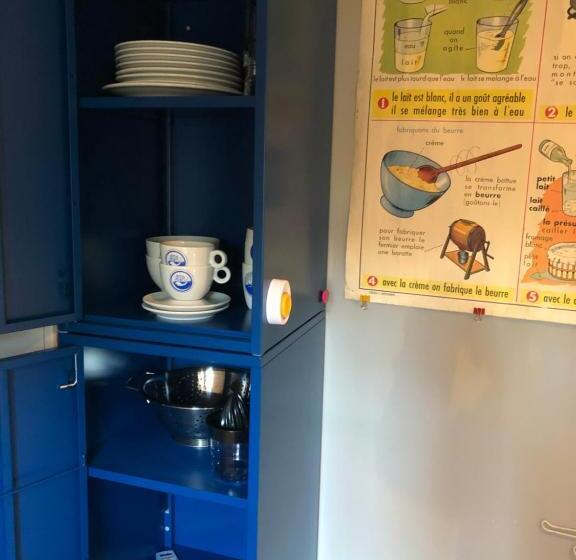 Номер Стандарт Вид на Озеро, Het Pulletje