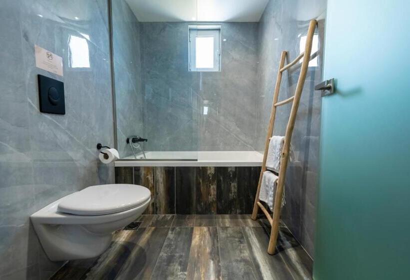 デラックスファミリールーム, Diamond Boutique Hotel