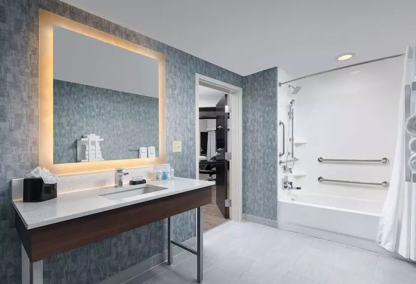 スタンダードスタジオ, Hampton Inn & Suites Chattanooga/downtown