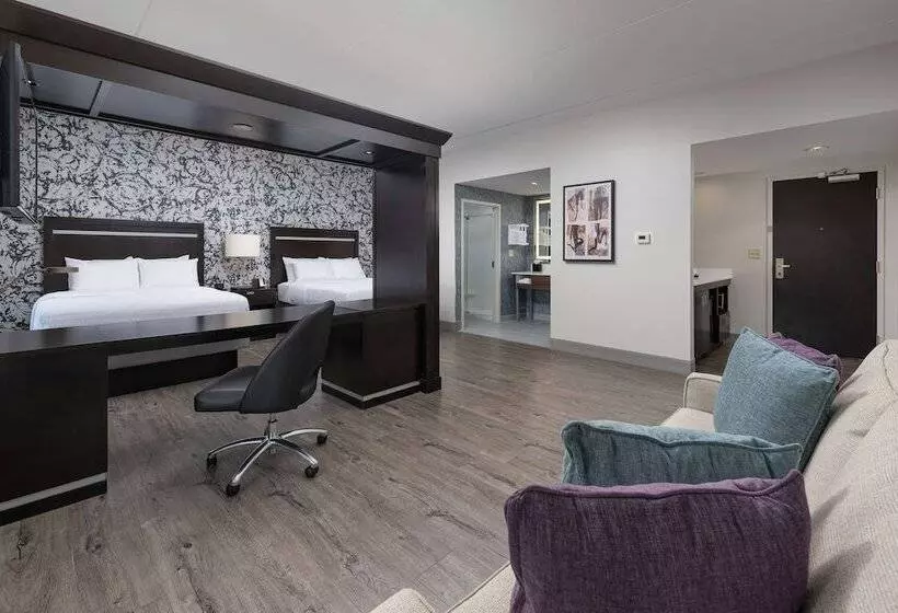 スタンダードスタジオ, Hampton Inn & Suites Chattanooga/downtown