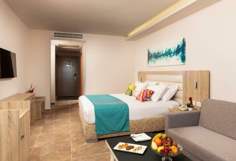 اتاق لوکس با چشم‌انداز استخر, Pickalbatros Palace Sharm   Aqua Park