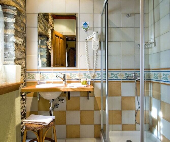 סוויטת ג'וניור עם טרסה, Anovolios Boutique