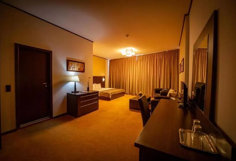 Standard Single Room, Aurelia