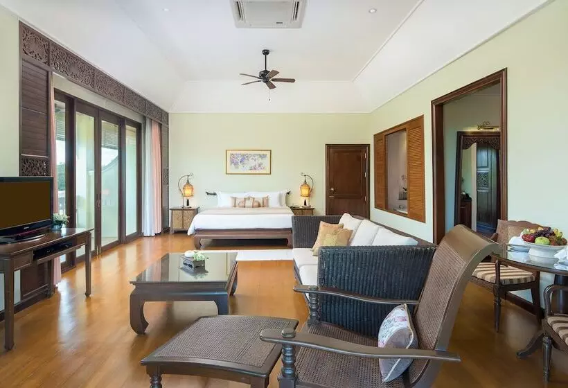 استودیوی استاندارد, Dheva Mantra Resort