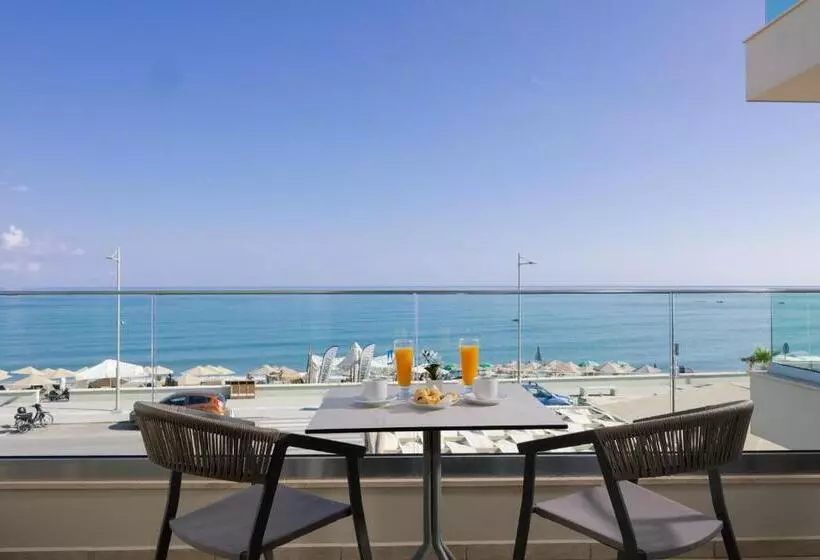 Suite Vue Mer, Batis Beach