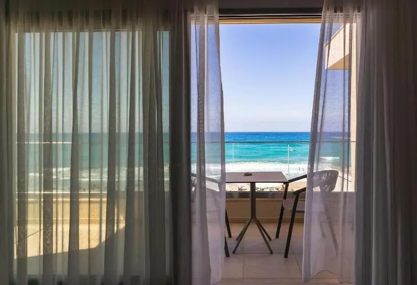 Suite Vue Mer, Batis Beach