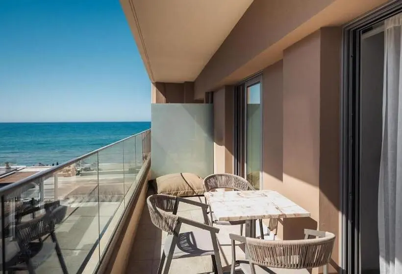 Suite Vue Mer Latérale, Batis Beach