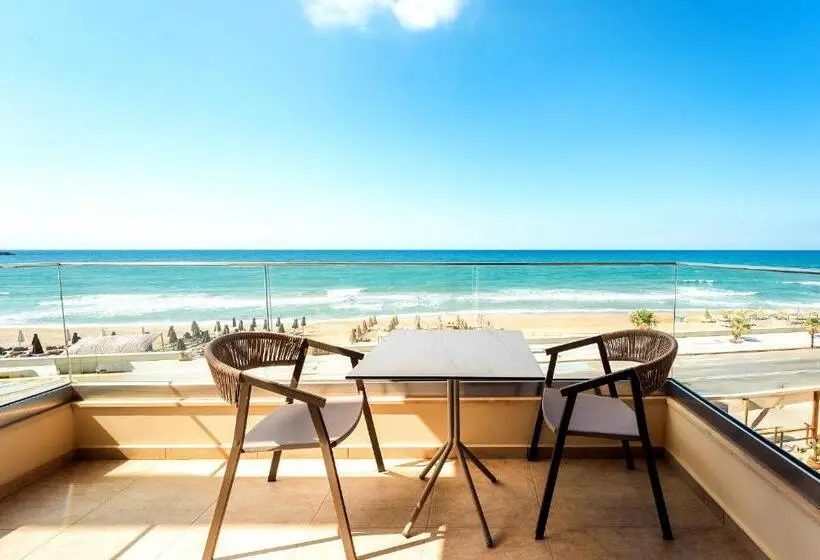 Junior Suite Vue Mer, Batis Beach