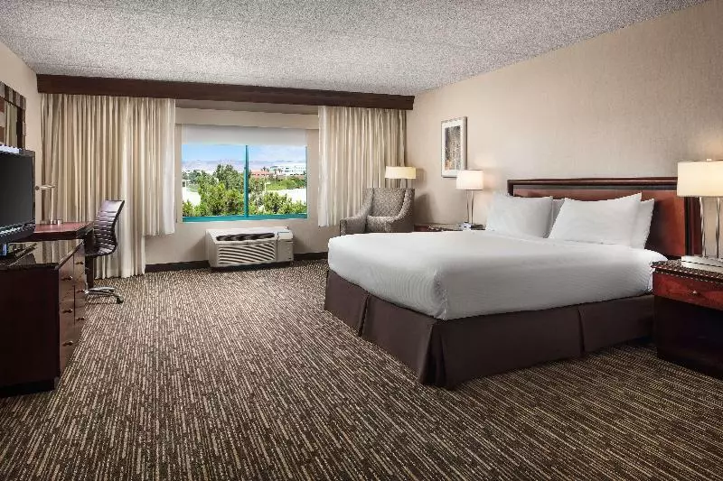 キングサイズベッドのスタンダードルーム, Doubletree By Hilton Las Vegas Airport