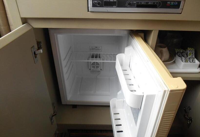 이코노미 싱글 룸, Grand Central