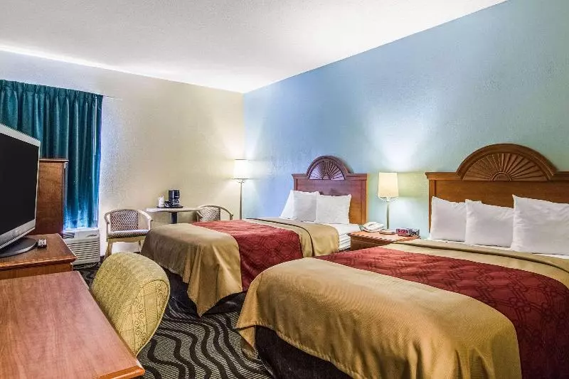Standard-huone King-vuode, Hampton Inn & Suites Seal Beach