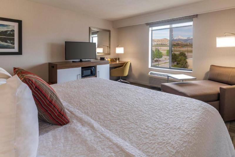 غرفة قياسية سرير كينج, Hampton Inn Lehithanksgiving Point