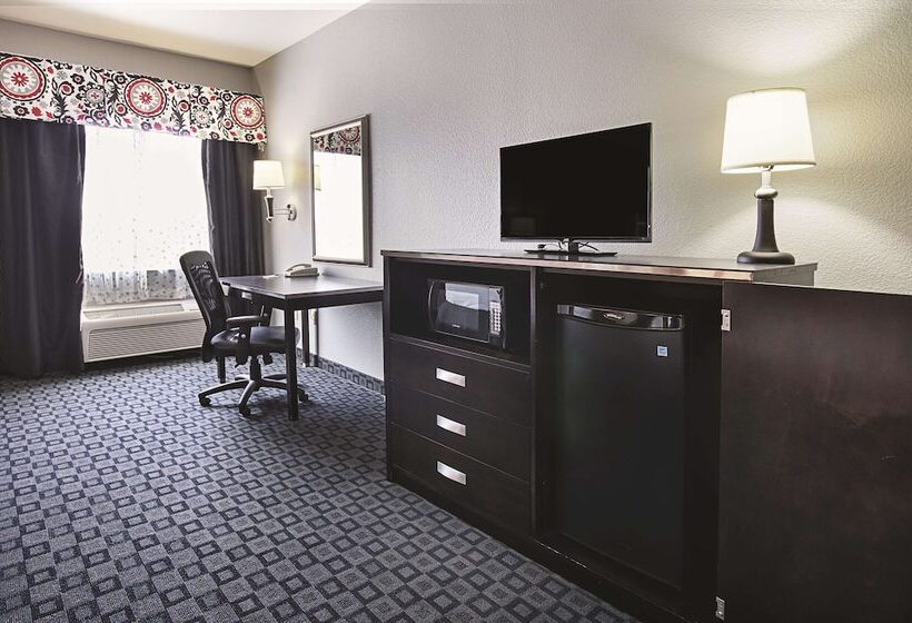 Люкс Повышенной Комфортности, La Quinta Inn & Suites By Wyndham South Dallas   Hutchins