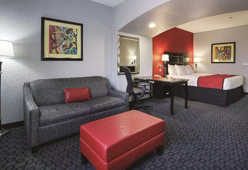 Deluxe-huone King-vuode, La Quinta Inn & Suites By Wyndham South Dallas Hutchins